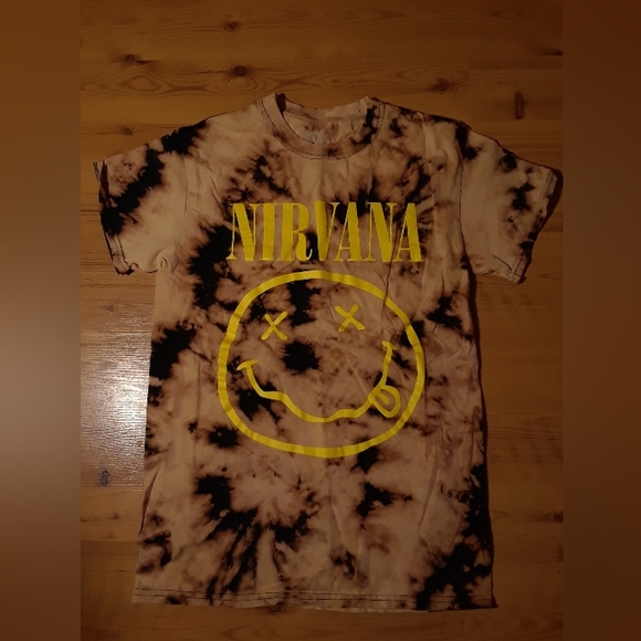 New custom bleached nirvana tee - Picture 3 of 4